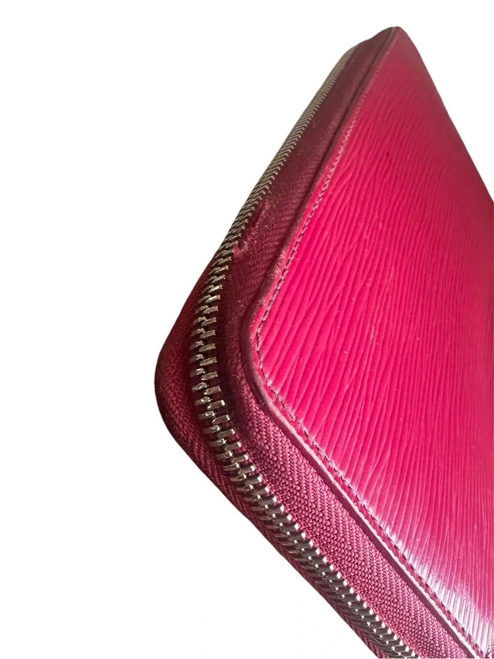 Authentic Louis Vuitton Epi Zip-Around Fuchsia Wallet
